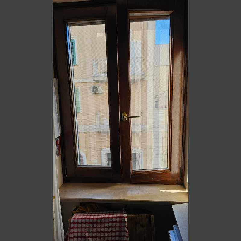 Infissi in legno a Monopoli _ Intervento di sostituzione _ Paradiso Srl