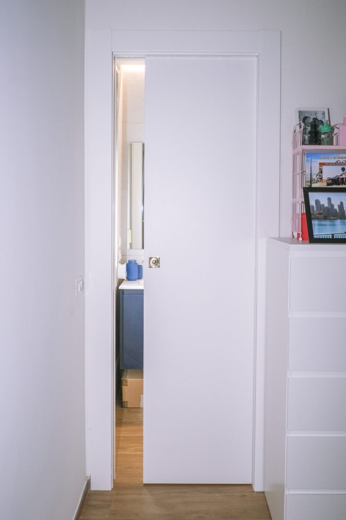 Porte interne scorrevoli di design _ Monopoli _ Paradiso Le Finestre per Te